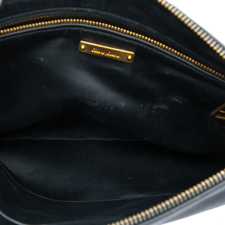 Miu Miu clouté Cuir Zip Pochette