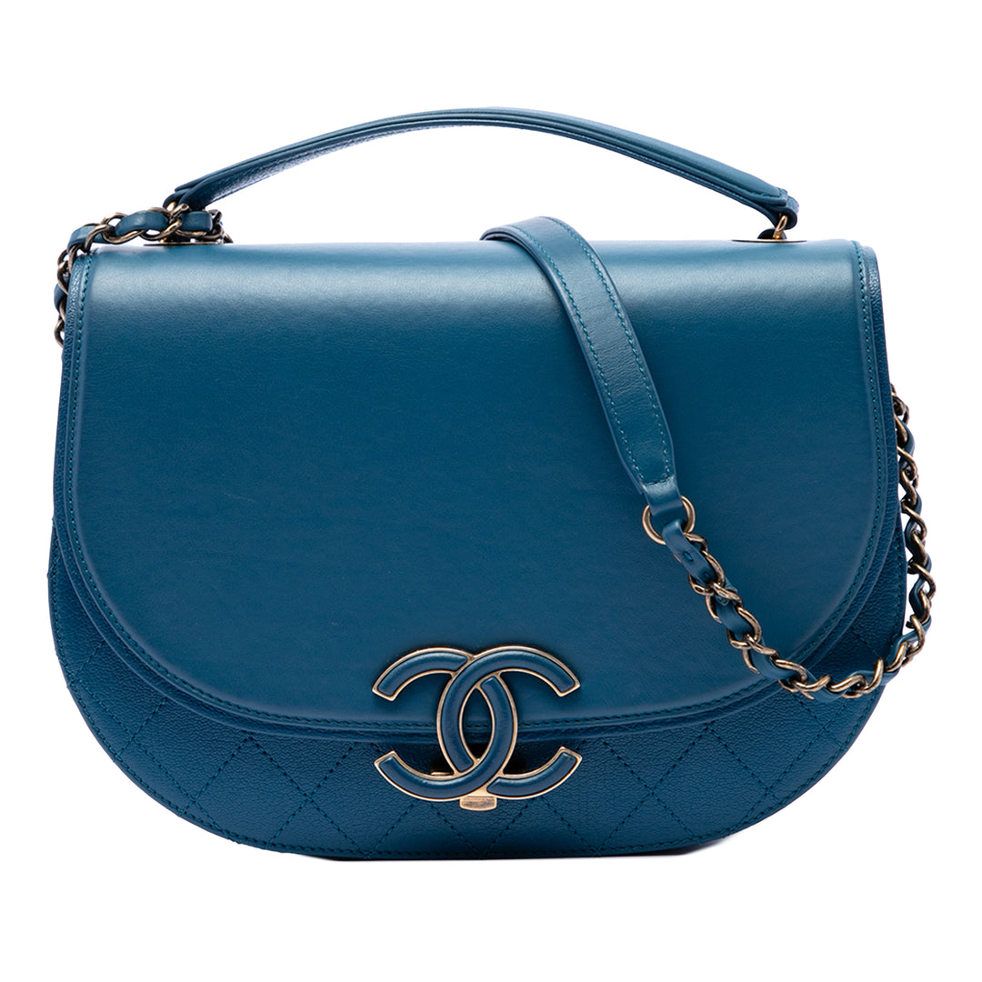 Chanel Medium brillant Cuir de veau et Matelassé Cuir de chèvre Coco Curve à rabat