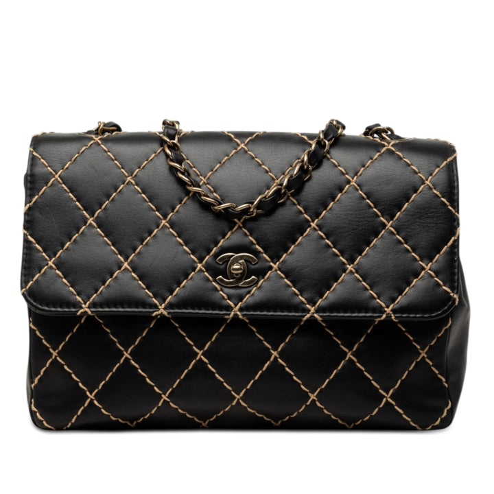 Chanel Jumbo CC Matelassé Cuir d'agneau Wild Stitch à rabat