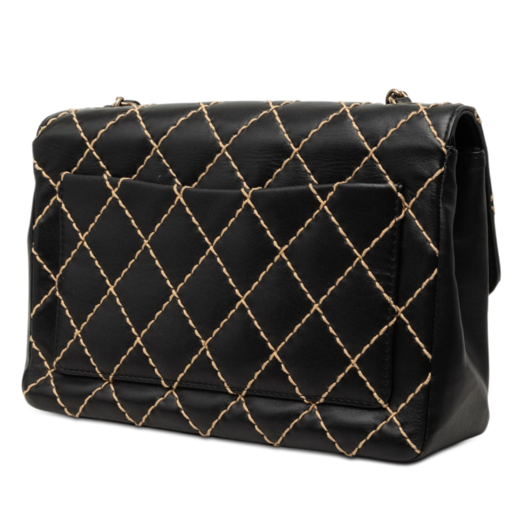 Chanel Jumbo CC Matelassé Cuir d'agneau Wild Stitch à rabat