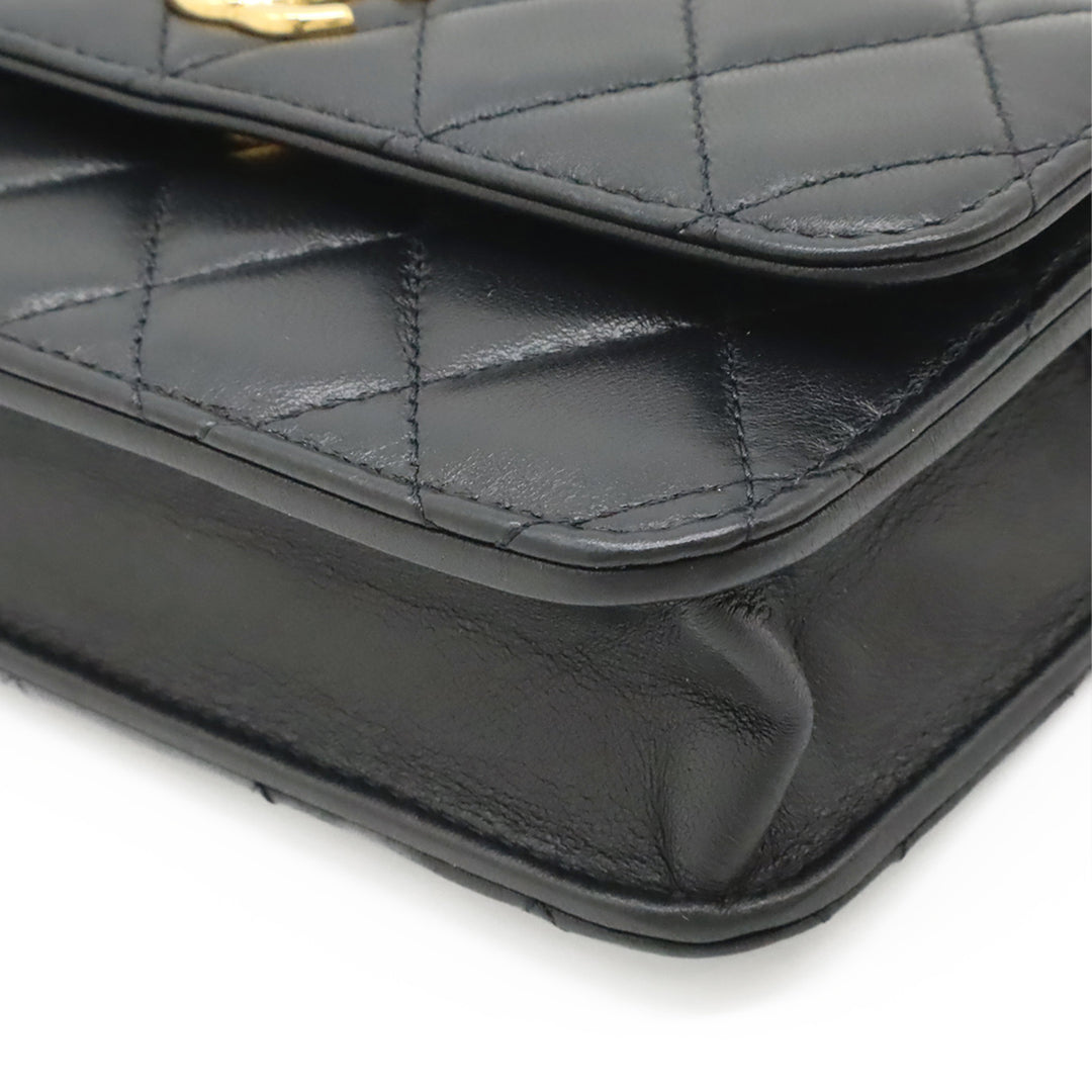 Chanel CC Matelassé Cuir d’agneau Wooden Beads anse supérieure Wallet on Chain