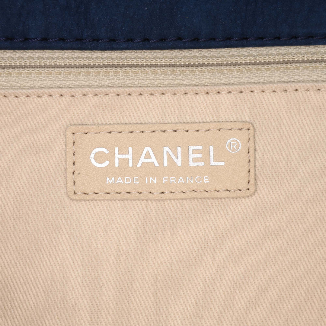 Medium Quilted Nubuck Natural Beauty Split Pocket Flap Blue - Gaby Paris