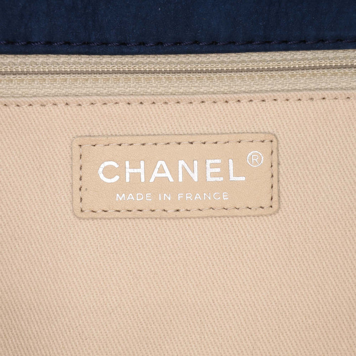 Medium Quilted Nubuck Natural Beauty Split Pocket Flap Blue - Gaby Paris