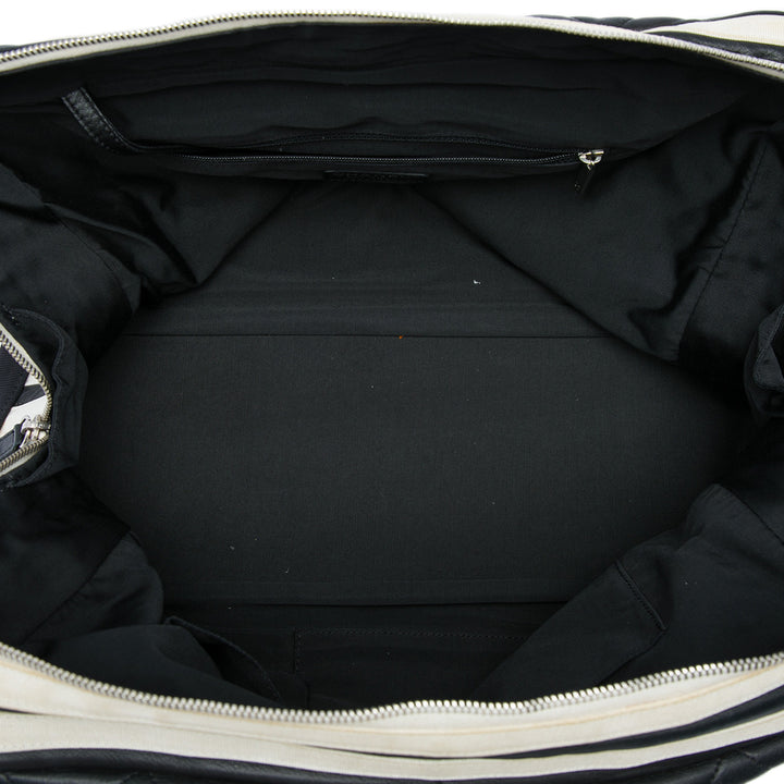 Chanel Sac porté épaule Paris Venice Matelassé Lido Cuir d'agneau Noir – vue 4 – GABY PARIS