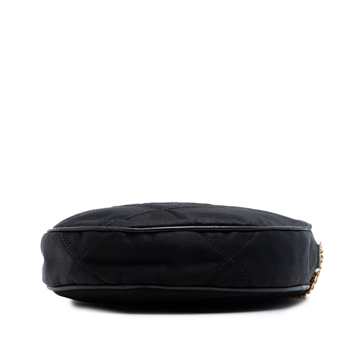Chanel CC Matelassé Satin Pompon Rond Sac bandoulière