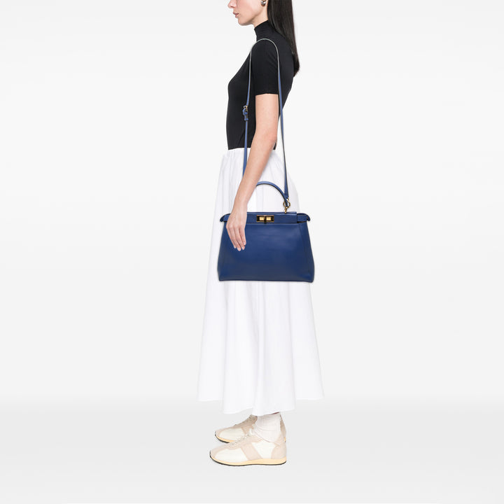 Fendi Sac à main Peekaboo Iconic Moyen Cuir de veau Bleu – vue 6 – GABY PARIS