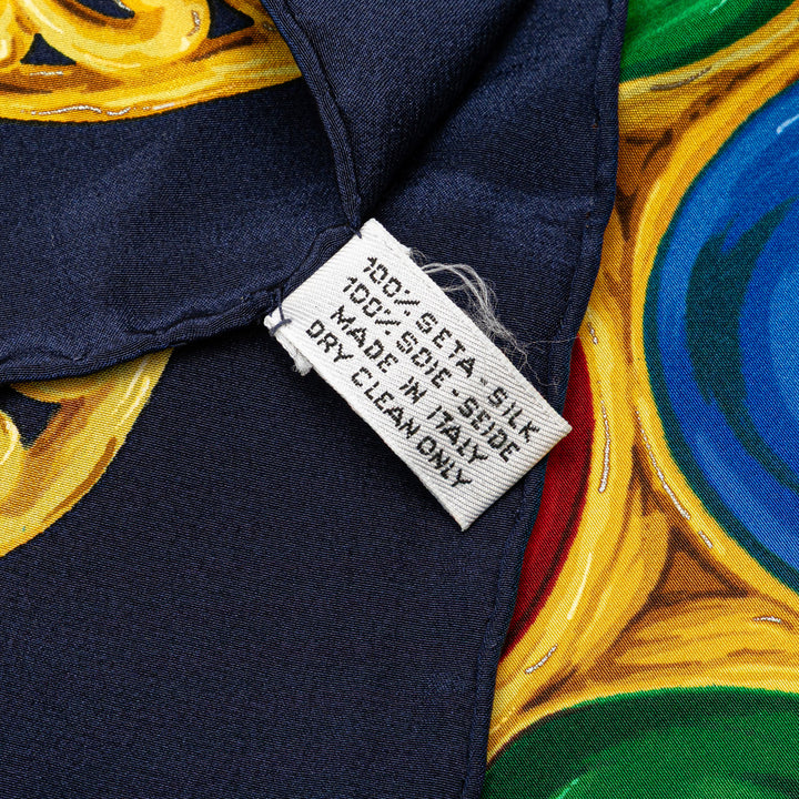 Chanel Gripoix Buttons Soie Foulard Bleu – GABY PARIS Authentique