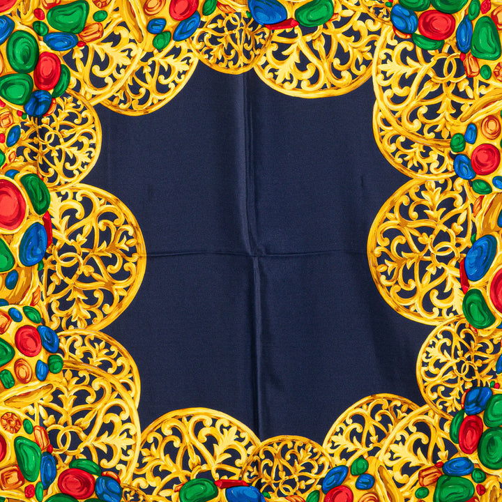 Chanel Gripoix Buttons Soie Foulard Bleu – GABY PARIS Authentique