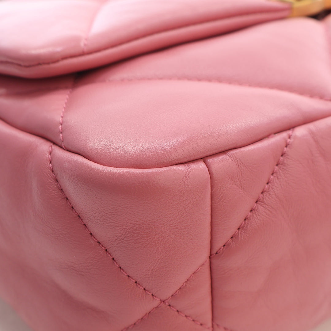 Chanel Medium Cuir d'agneau 19 à rabat