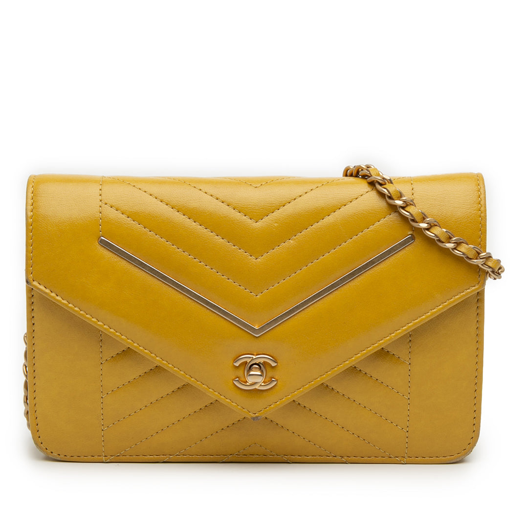 Chanel Small Reversed Chevron Cuir d’agneau à rabat – GABY PARIS Authentique