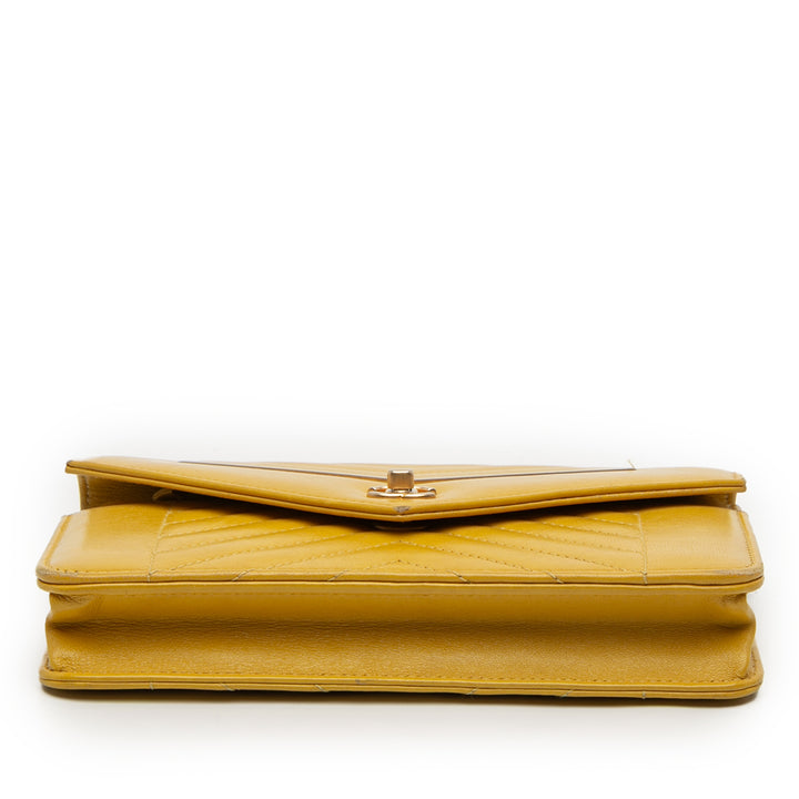 Chanel Small Reversed Chevron Cuir d’agneau à rabat – GABY PARIS Authentique