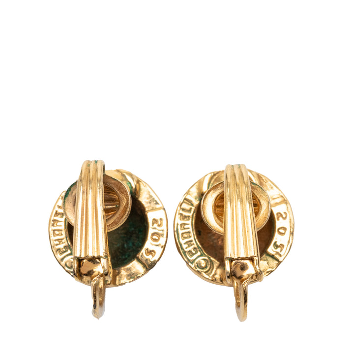 Chanel CC plaqué Émail Button Clip On Boucles d’oreilles