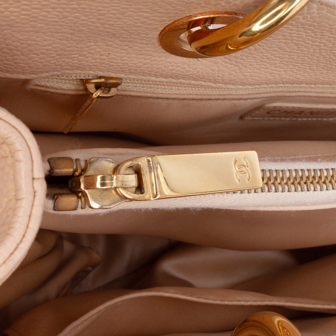 Chanel Caviar Grand Shopping Cabas