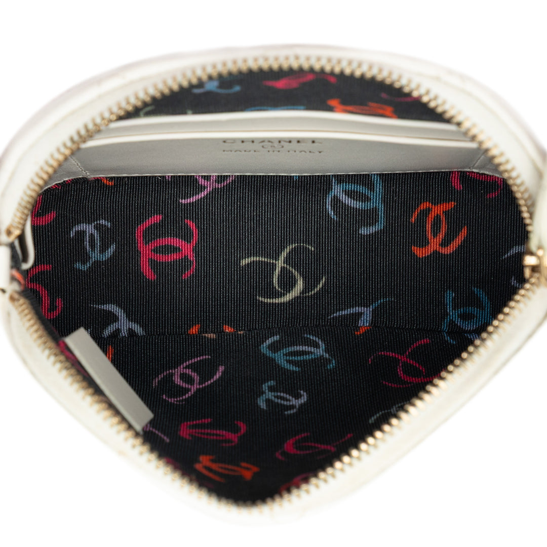 CC Matelassé Dôme Pochette avec chaîne Mini Cuir caviar Blanc