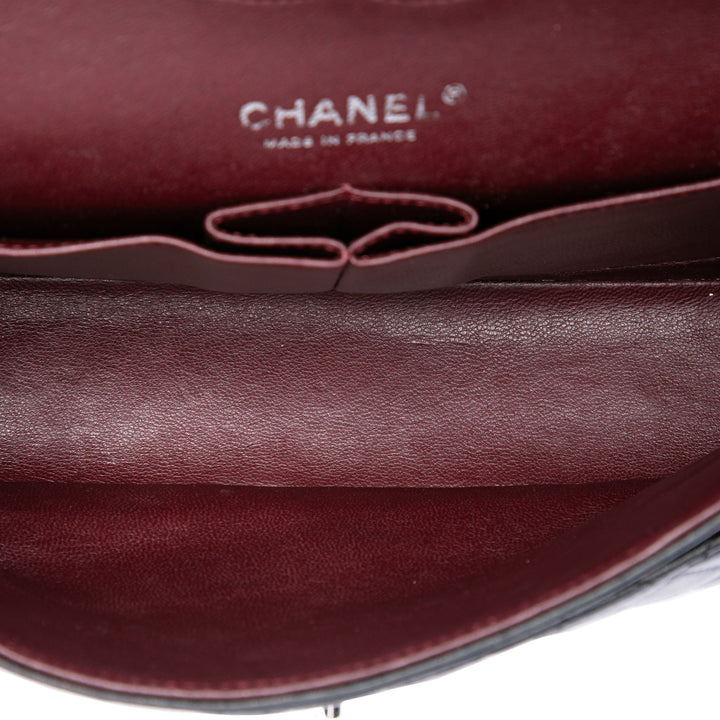 Chanel Sac porté épaule Classic Double rabat Moyen Cuir d'agneau Noir – vue 4 – GABY PARIS