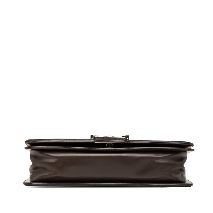 Chanel Old Medium Bicolor Glazed Cuir de veau Boy à rabat