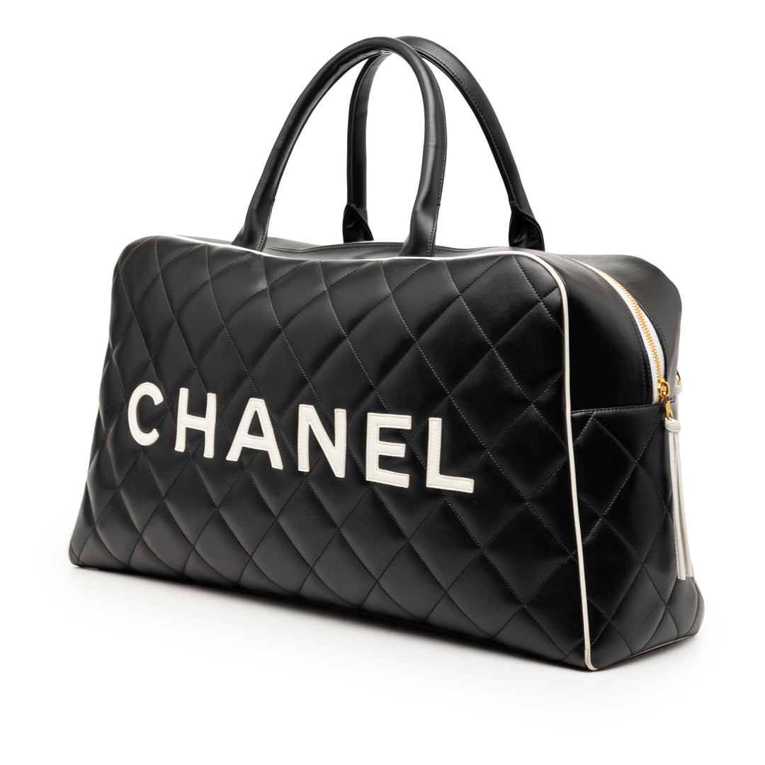 Chanel Matelassé Cuir de veau Logo Bowler Weekend Sac
