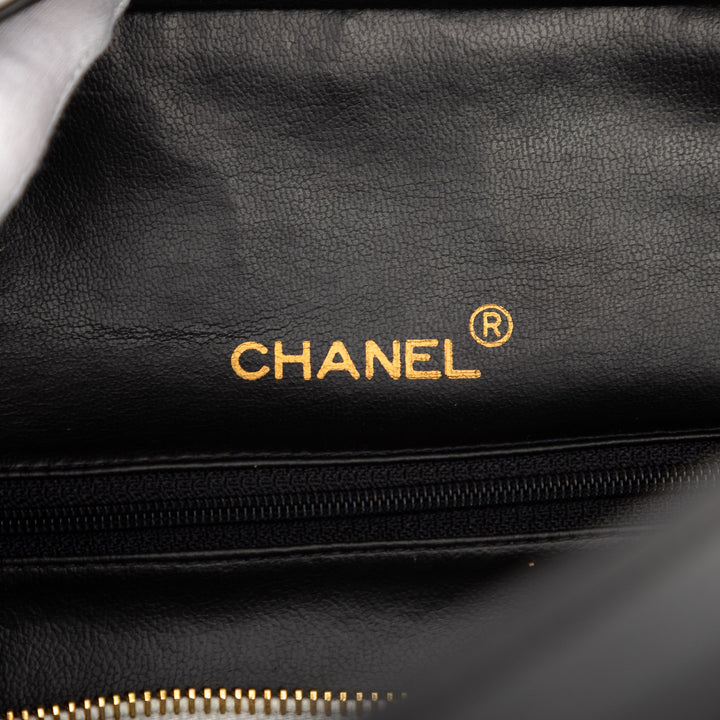 Chanel Matelassé Cuir de veau Logo Bowler Weekend Sac
