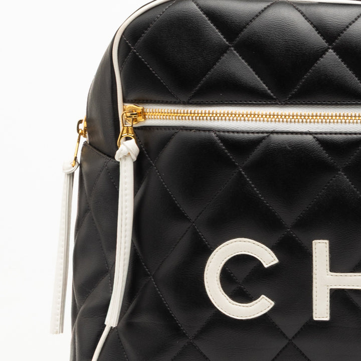 Chanel Matelassé Cuir de veau Logo Bowler Weekend Sac