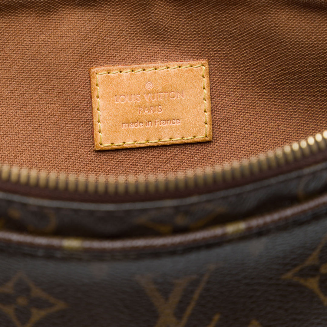 Louis Vuitton Trotteur Beaubourg Toile Monogram