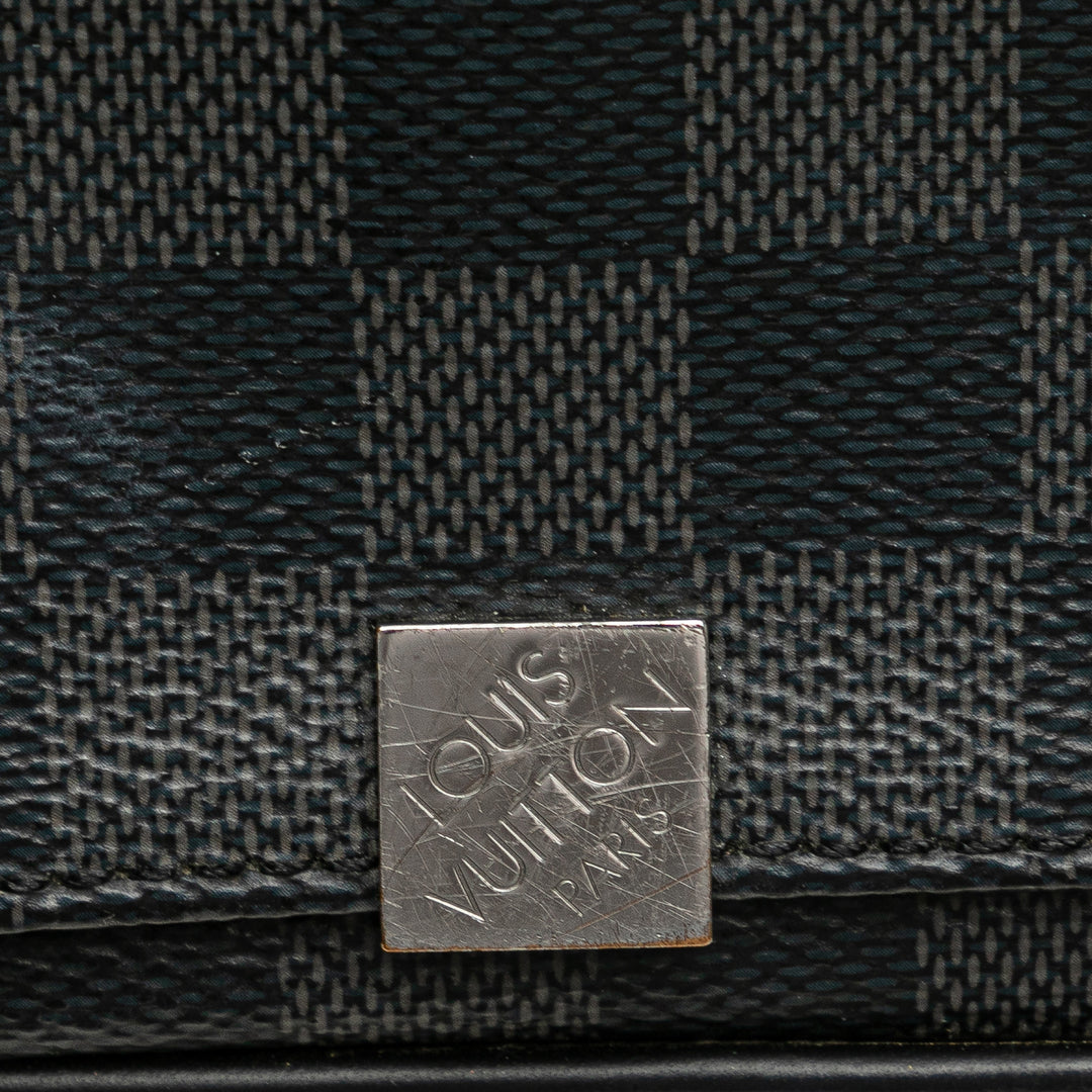 Louis Vuitton Damier Graphite District MM Noir