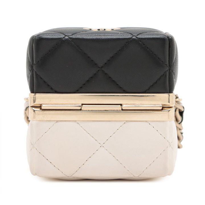 Chanel Bicolor Quilted Cuir d’agneau Cube Pochette with Chain Blanc