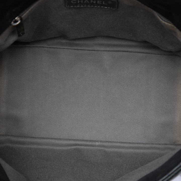 Chanel Iridescent Cuir de veau Glint Accordion à rabat
