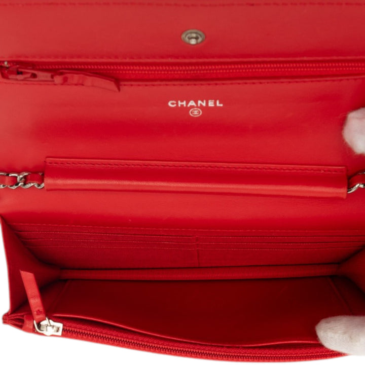 Chanel CC Matelassé Cuir d’agneau Wallet on Chain