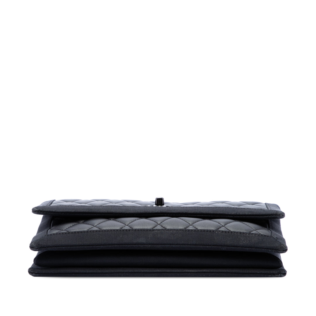 Chanel Sac porté épaule CC Matelassé et Grosgrain So à rabat Cuir d'agneau Noir – vue 3 – GABY PARIS