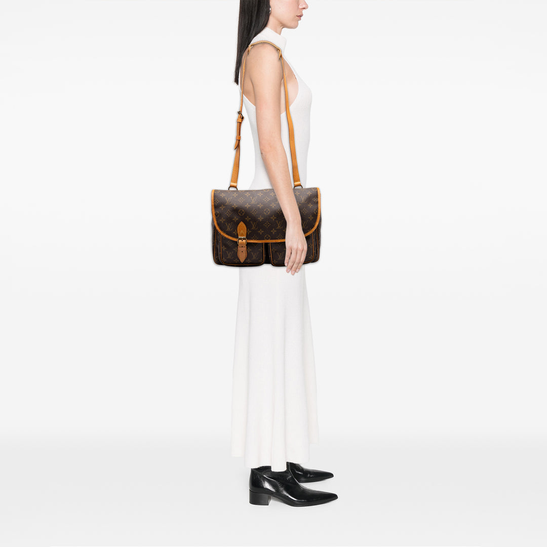 Louis Vuitton Sac Gibeciere MM Monogram Marron