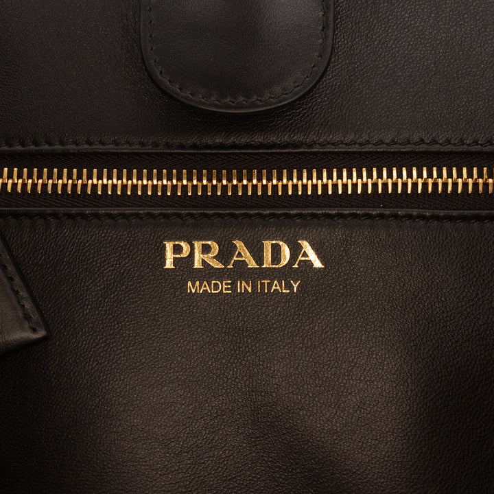 Prada Medium Cuir Cabas