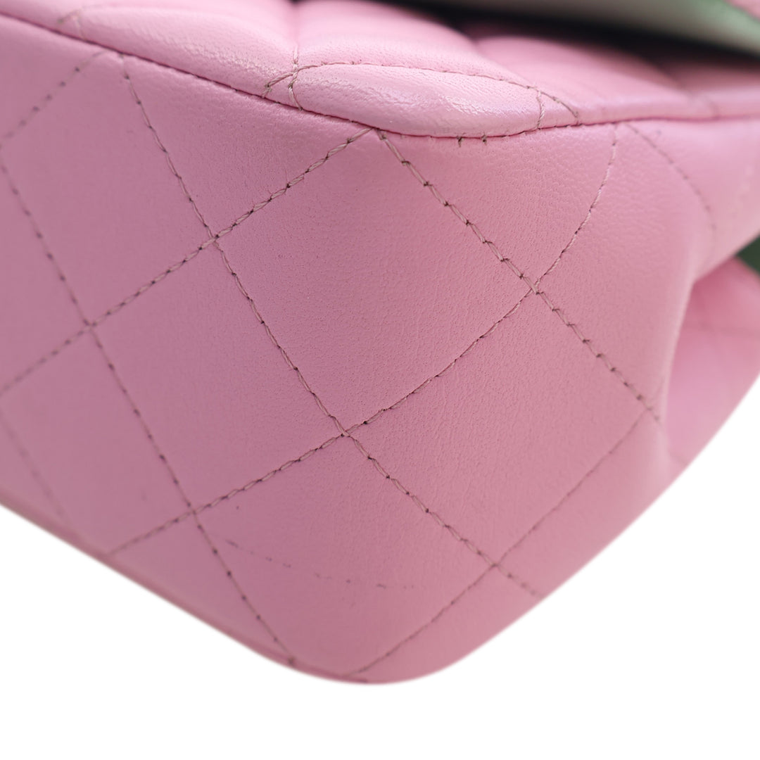 Chanel Mini Rectangular Bicolor Matelassé Cuir d'agneau anse supérieure à rabat