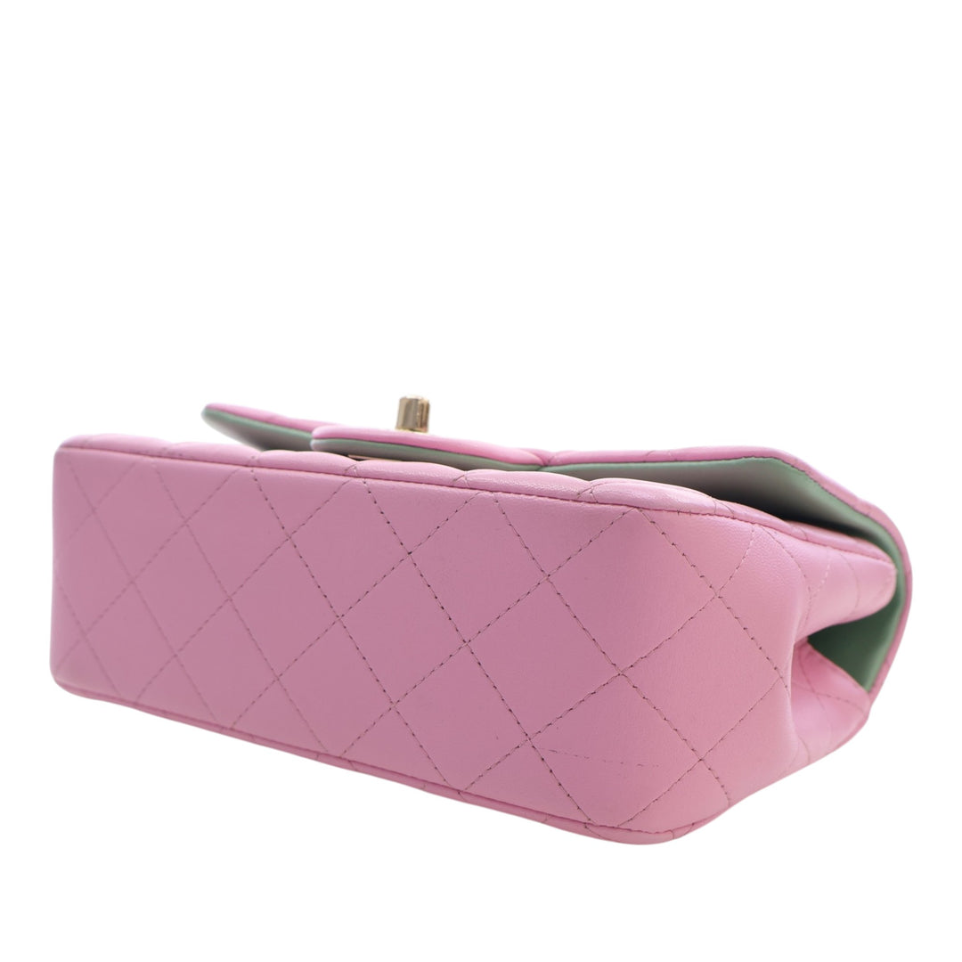 Chanel Mini Rectangular Bicolor Matelassé Cuir d'agneau anse supérieure à rabat
