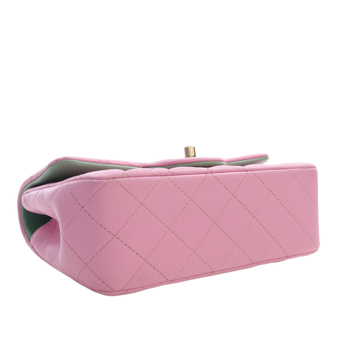 Chanel Mini Rectangular Bicolor Matelassé Cuir d'agneau anse supérieure à rabat