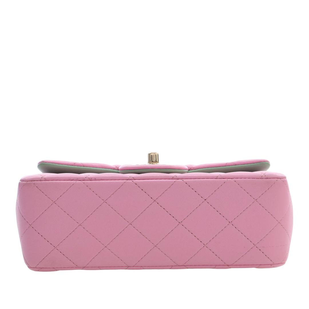 Chanel Mini Rectangular Bicolor Matelassé Cuir d'agneau anse supérieure à rabat