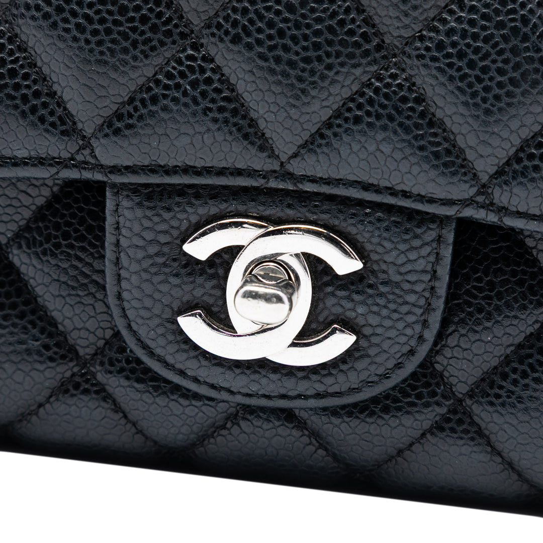 Chanel Medium Classic Caviar Double rabat