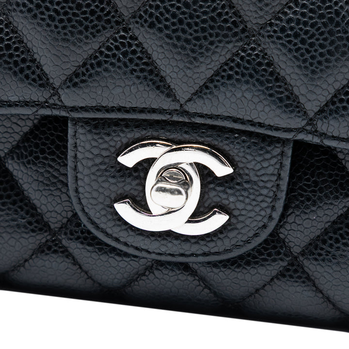 Chanel Medium Classic Caviar Double rabat