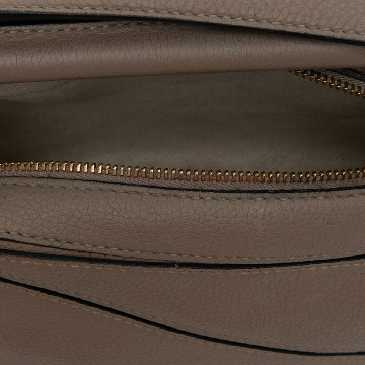 LOEWE Puzzle Sac Mini Cuir de veau Marron – vue 4 – GABY PARIS