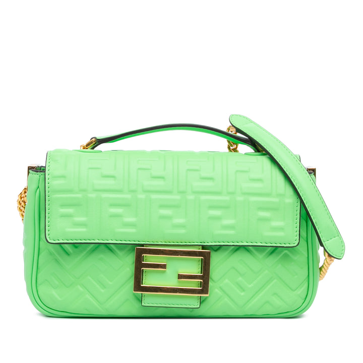 Fendi Sac porté épaule Zucca embossé Chaîne Midi Baguette Vert – vue principale – GABY PARIS