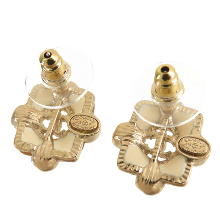 Chanel CC Doré Plated Resin and Faux Pearl Push Back Boucle d’oreilles Doré – GABY PARIS Authentique