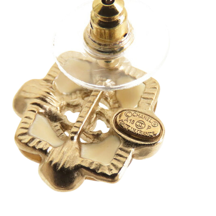 Chanel CC Doré Plated Resin and Faux Pearl Push Back Boucle d’oreilles Doré – GABY PARIS Authentique