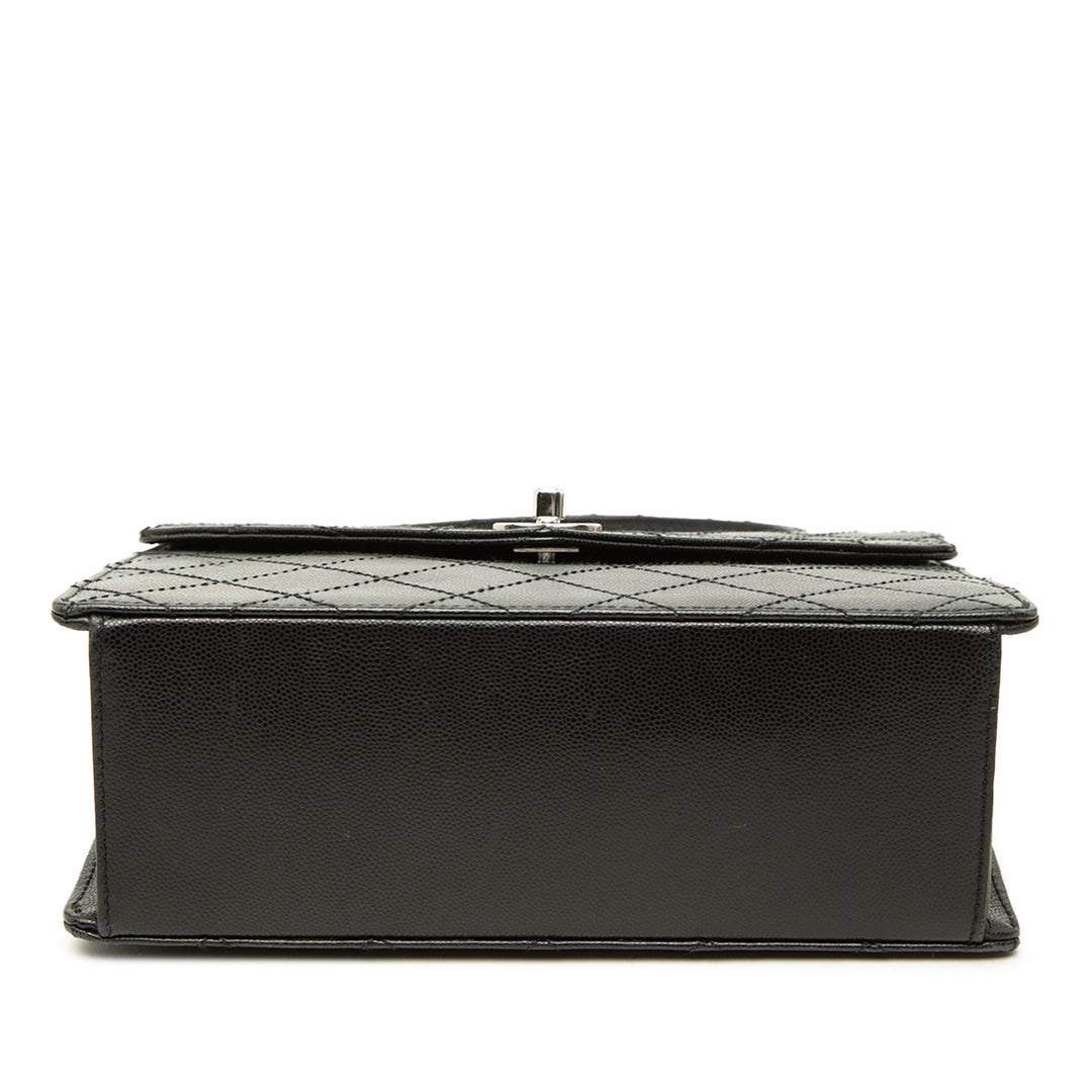 Chanel CC Matelassé à rabat Cuir caviar Noir – vue 3 – GABY PARIS
