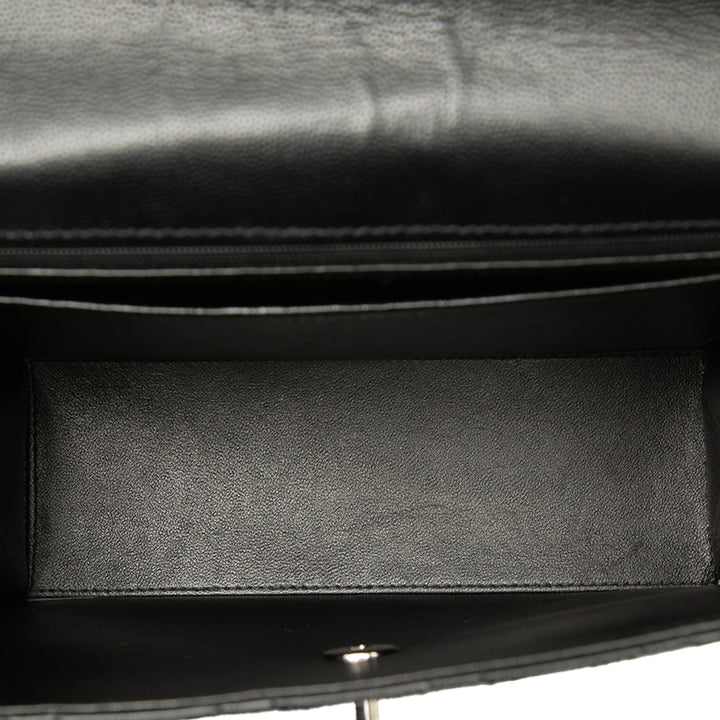 Chanel CC Matelassé à rabat Cuir caviar Noir – vue 4 – GABY PARIS