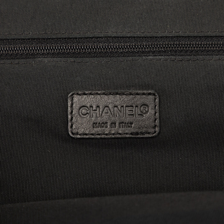 Chanel Glazed Cuir de veau Kiss Lock Frame Sac bandoulière