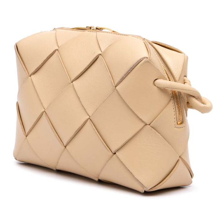 Intreccio Cassette Sac caméra Petit Cuir d'agneau Beige