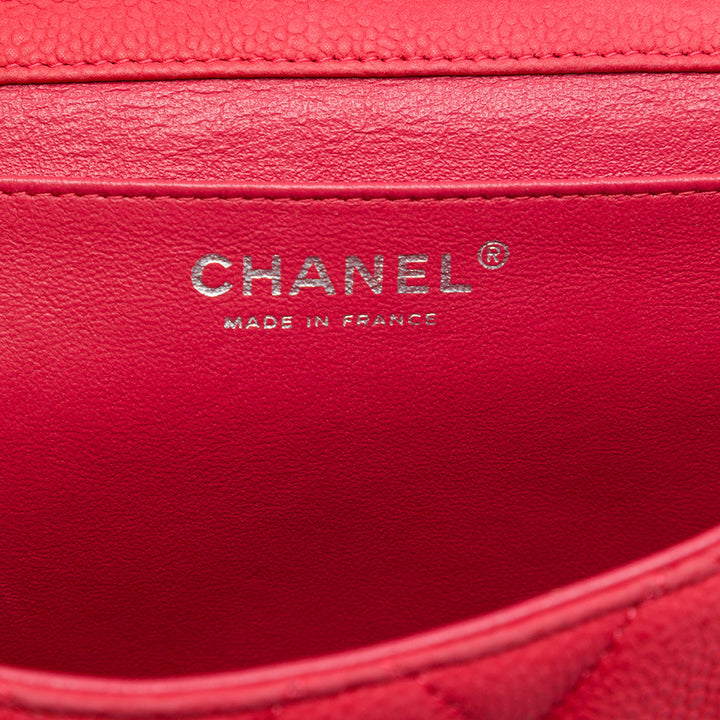 Chanel CC Matelassé Caviar à rabat Pochette avec chaîne