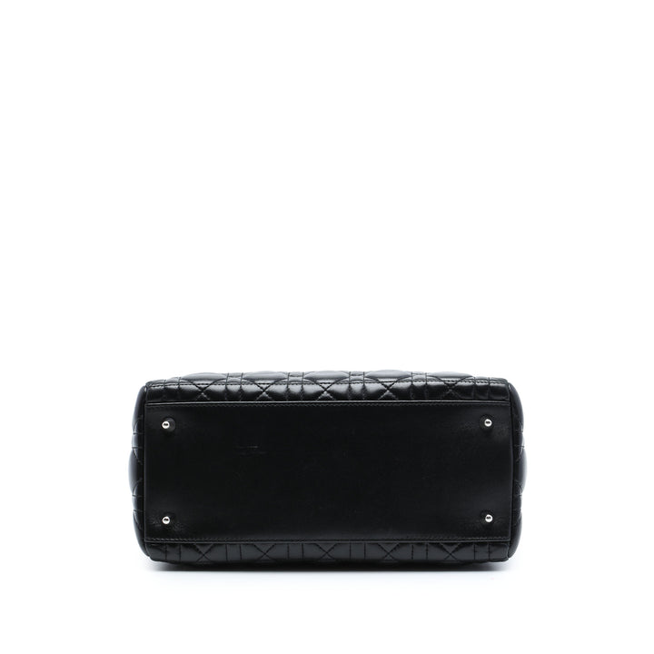 Lady Dior Cannage Moyen Cuir d'agneau Noir