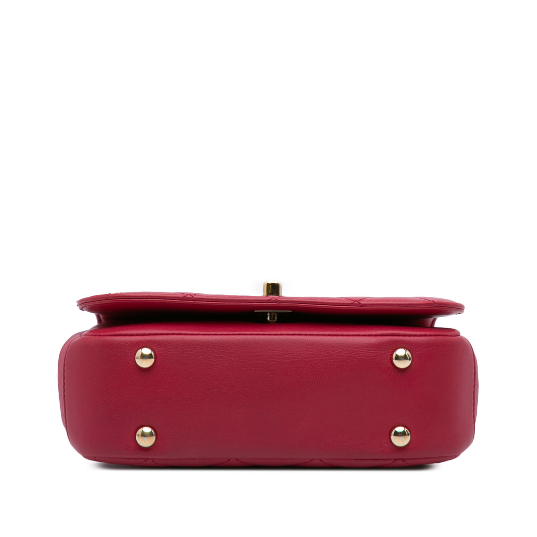 Chanel Matelassé Carry Chic à rabat Mini Cuir d'agneau
