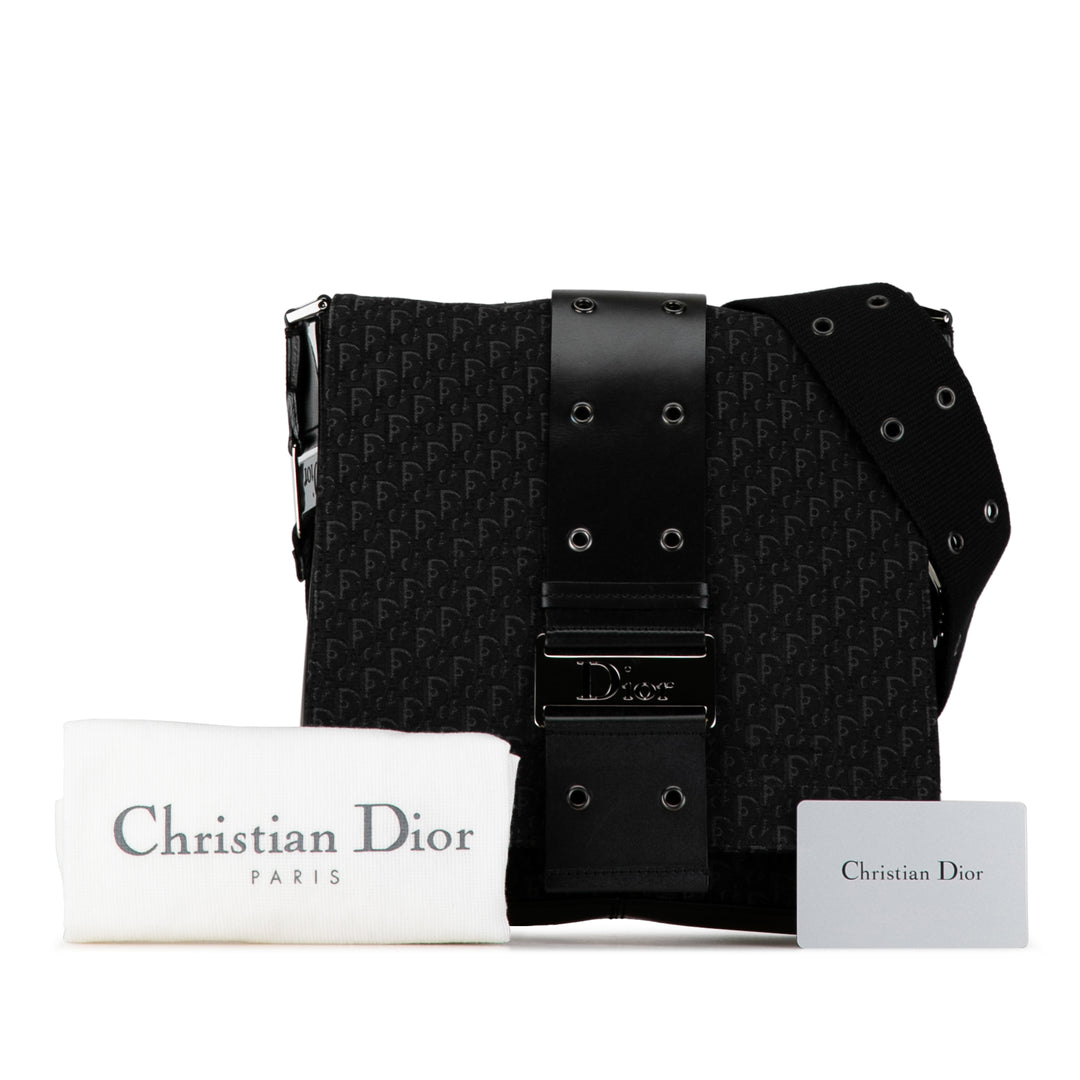 Oblique Canvas Street Chic Crossbody Black - Gaby Paris