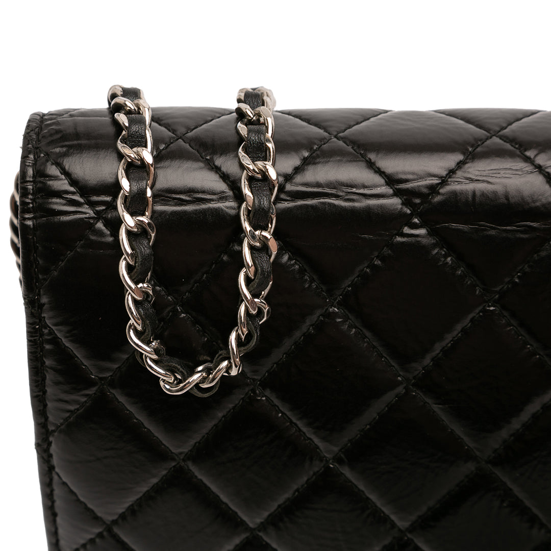 Chanel CC Matelassé froissé Cuir verni Wallet on Chain